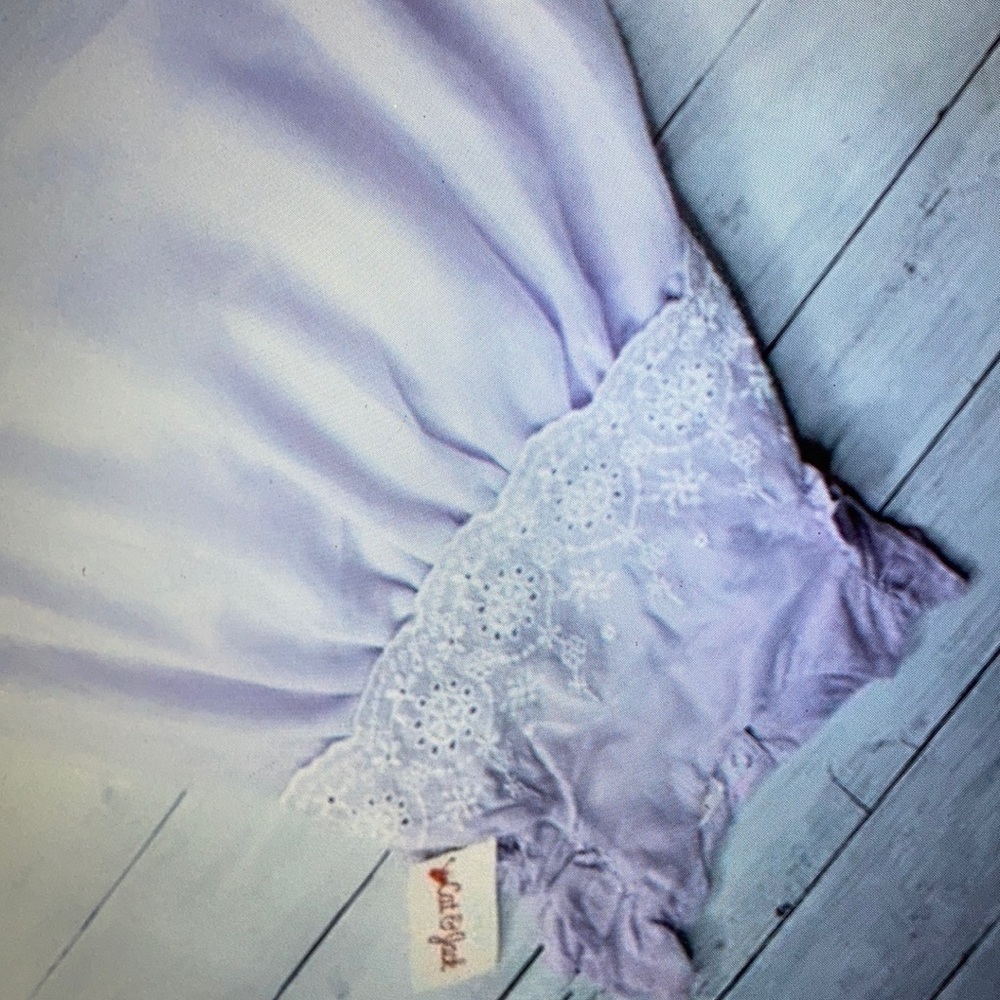 Flutter sleeveless floral eyelet lace purple dress